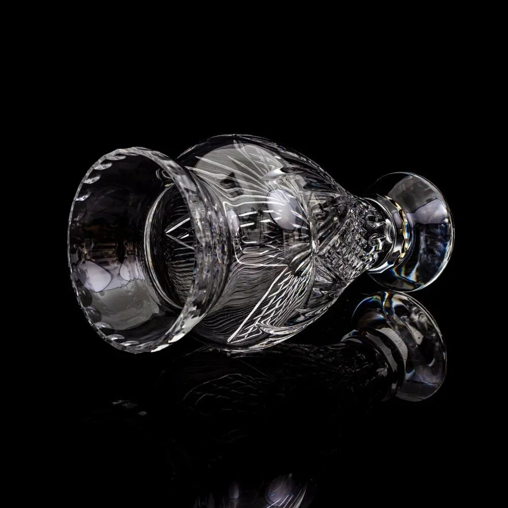 Cut Crystal Vase With Intricate Diamond Pattern | Elegant Home Decor - Picture 3 of 10